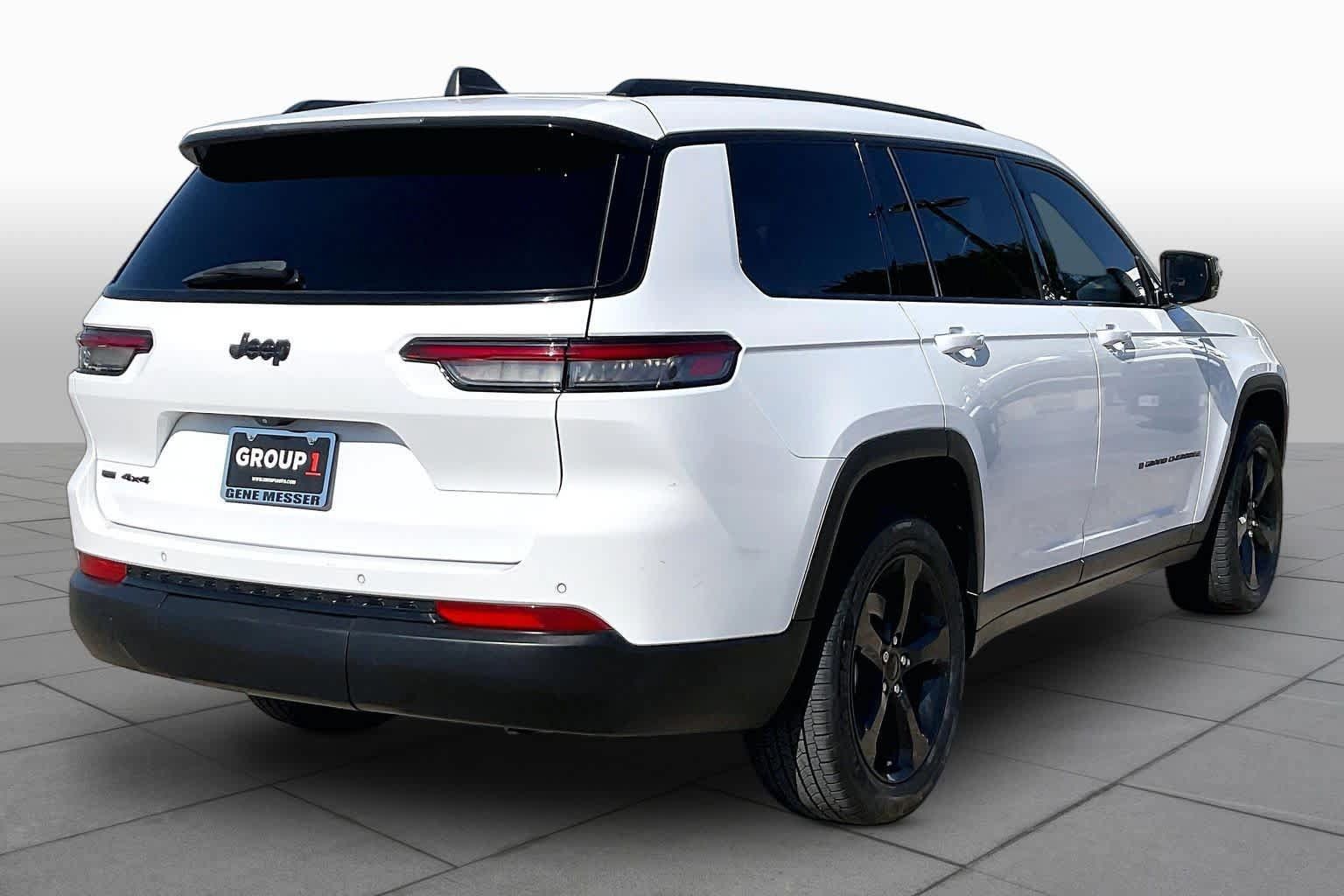 Used 2021 Jeep Grand Cherokee L Laredo AWD/4WD image 12