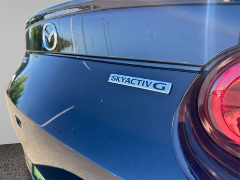 New 2025 MAZDA MX-5 Miata RF Club image 18