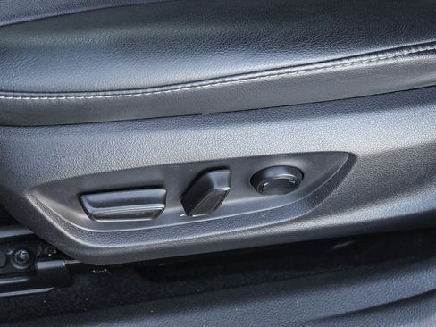 Used 2018 Toyota Camry XSE image 22