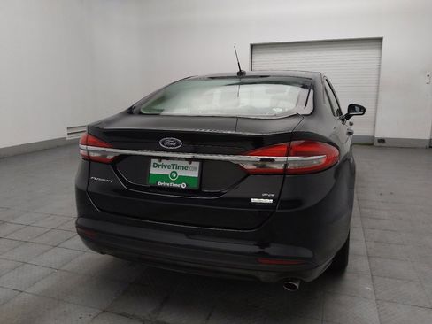 Used 2018 Ford Fusion SE FWD image 7