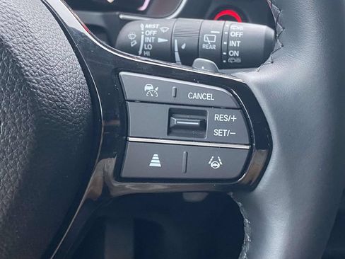 Used 2025 Honda Pilot EX-L image 19