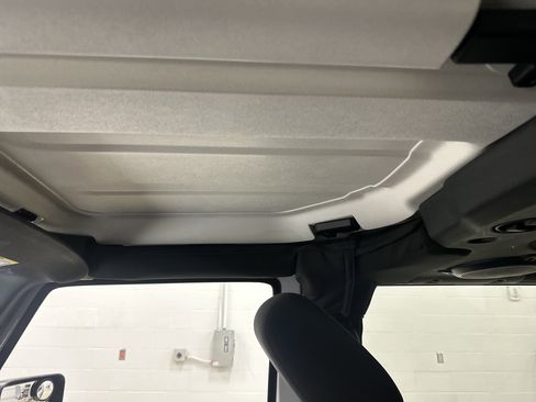 Used 2013 Jeep Wrangler Sport image 28