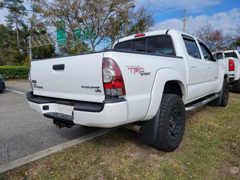 Used 2011 Toyota Tacoma PreRunner image 24