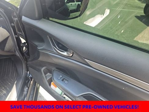 Used 2018 Honda Civic Sport image 27
