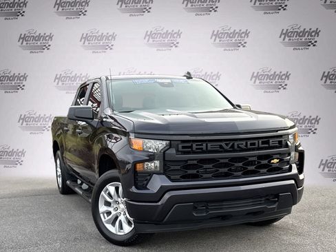 Used 2022 Chevrolet Silverado 1500 Custom image 2