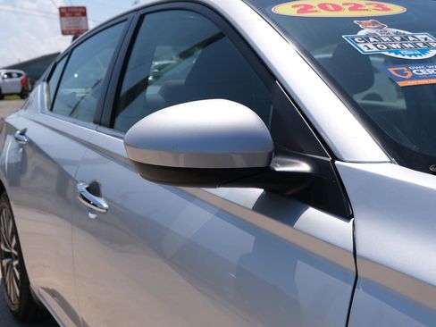 Used 2023 Nissan Altima 2.5 SV image 19