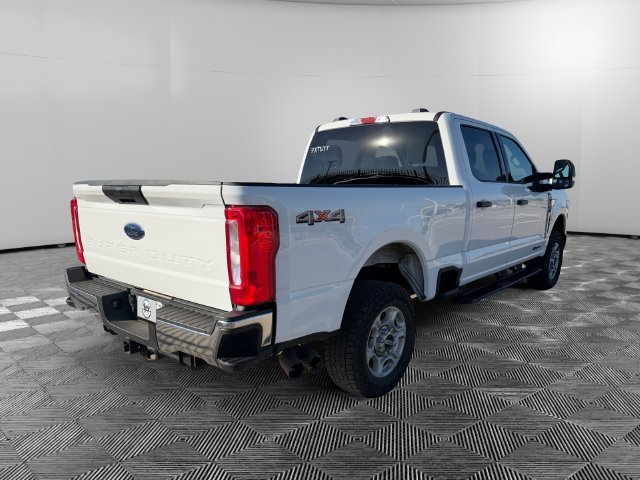 Used 2025 Ford F250 XLT AWD/4WD image 5