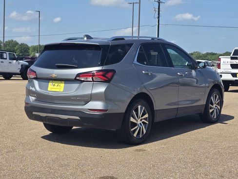 Used 2024 Chevrolet Equinox Premier AWD/4WD image 5