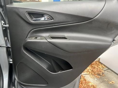 Used 2023 Chevrolet Equinox LT image 23