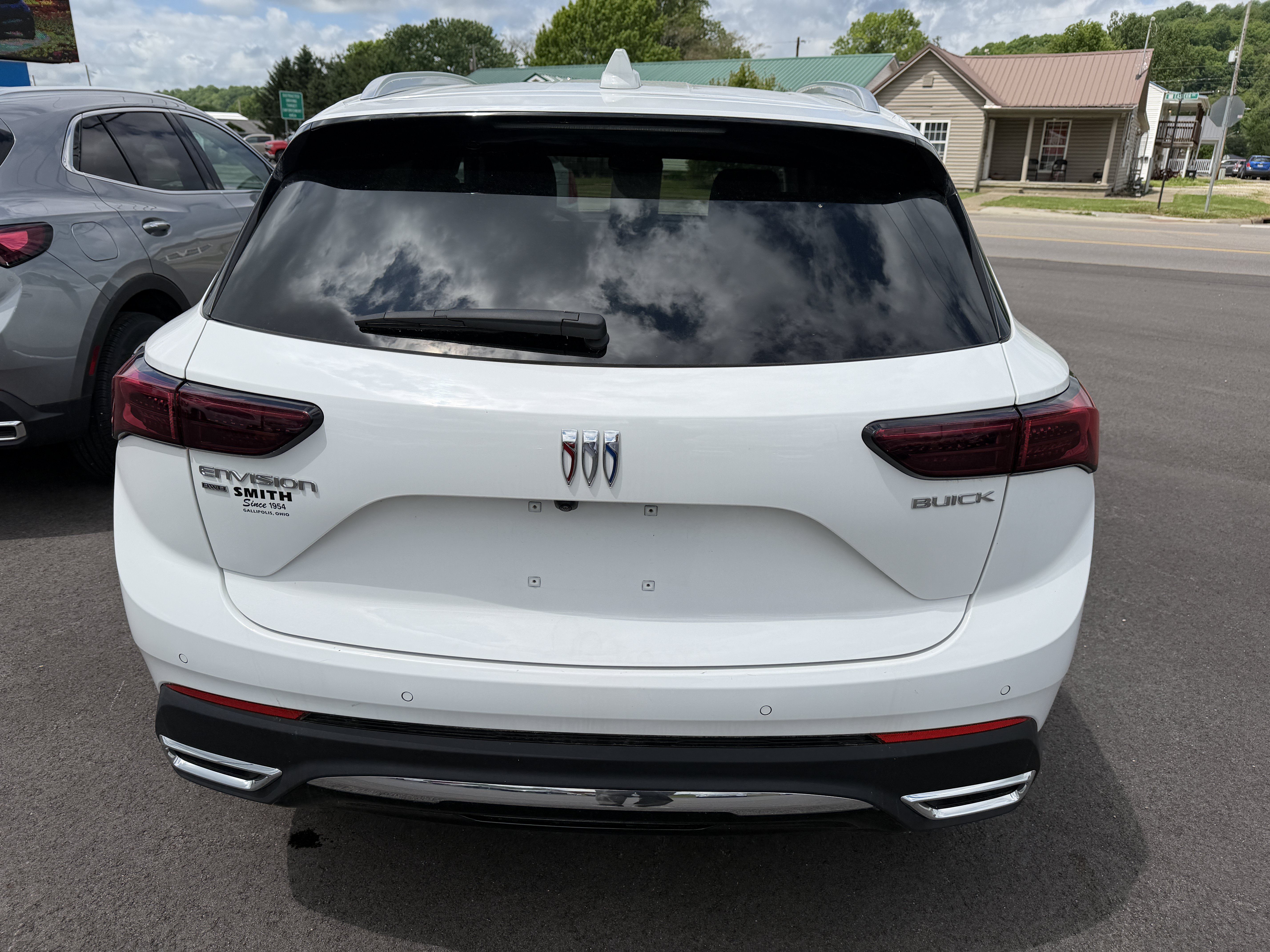 Used 2025 Buick Envision Preferred AWD/4WD image 5