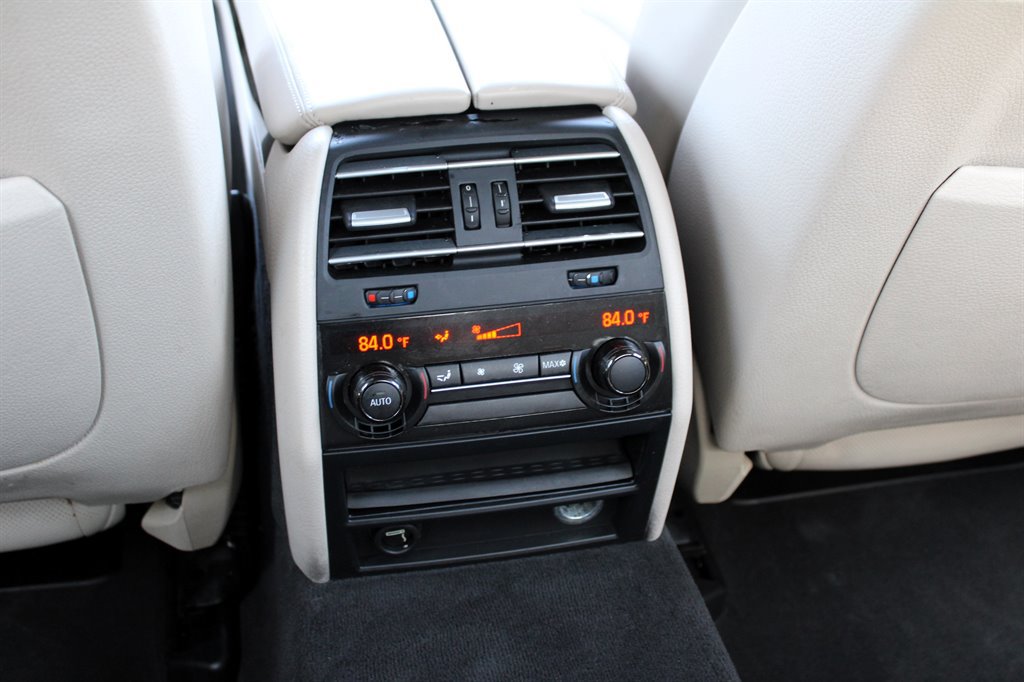 Used 2012 BMW 750Li RWD image 21