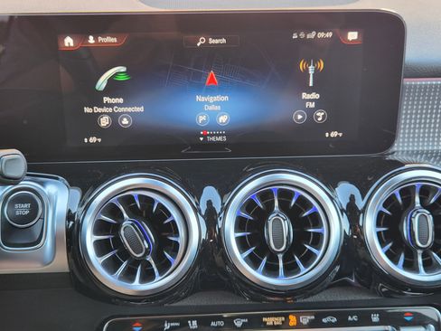 Certified 2023 Mercedes-Benz EQB 250+ image 18