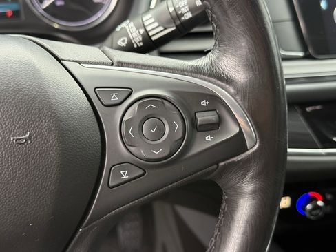 Used 2019 Buick Enclave Premium image 17