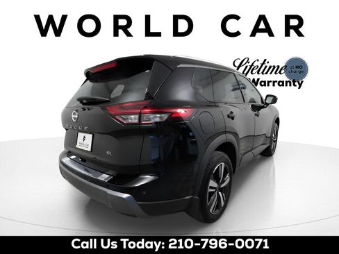 Used 2024 Nissan Rogue SL w/ SL Premium Package FWD image 6