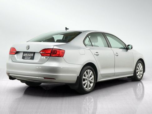 Used 2014 Volkswagen Jetta SE FWD image 5