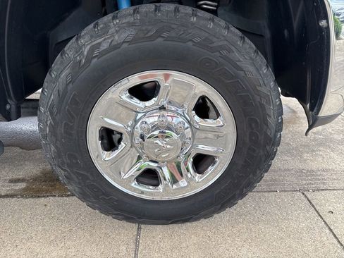 Used 2018 RAM 2500 Tradesman w/ Chrome Appearance Group image 24