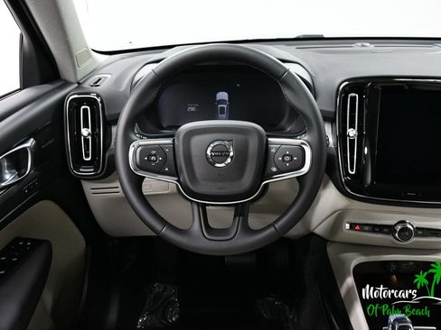 Used 2025 Volvo XC40 B5 Ultra w/ Protection Package Premier AWD/4WD image 36