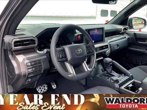 New 2025 Toyota Tacoma TRD Sport image 7