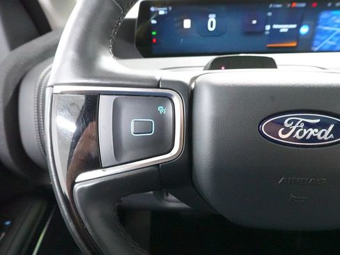 Certified 2025 Ford Expedition Platinum AWD/4WD image 20