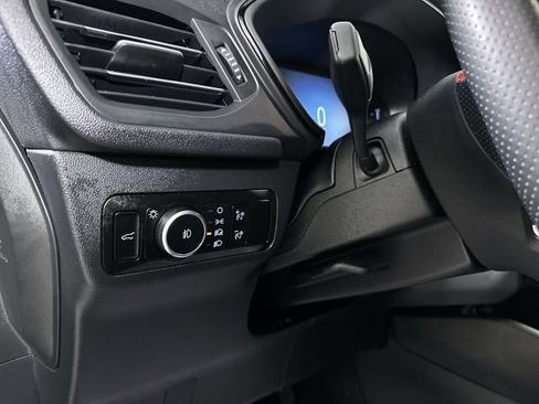 Used 2025 Ford Escape ST-Line Select AWD/4WD image 18