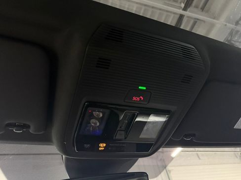 Used 2021 Volkswagen ID.4 Pro S image 24