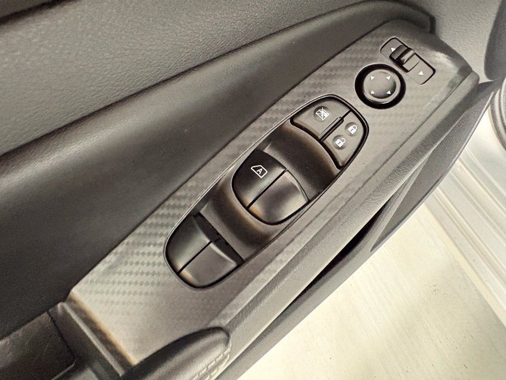 Used 2024 Nissan Altima 2.5 SV FWD image 20