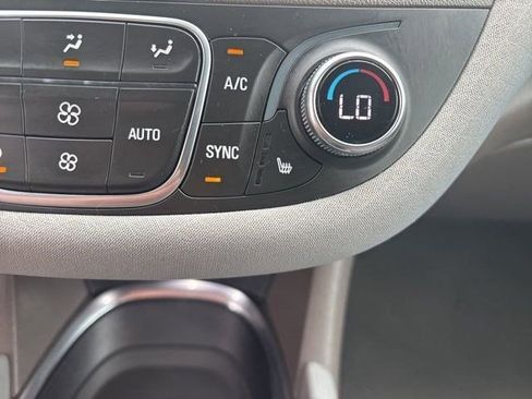 Used 2024 Chevrolet Malibu LT FWD image 25