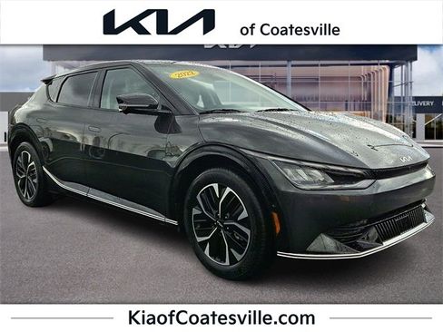 Certified 2022 Kia EV6 Wind w/ Wind Technology Package image 1