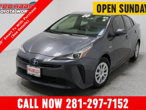 Used 2020 Toyota Prius L Eco image 1