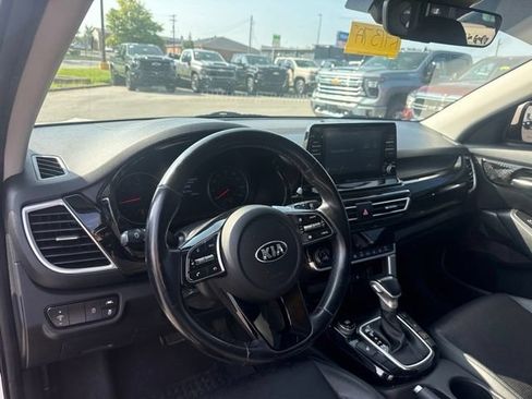 Used 2021 Kia Seltos EX AWD/4WD image 8