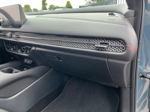 Certified 2026 Honda HR-V Sport image 29