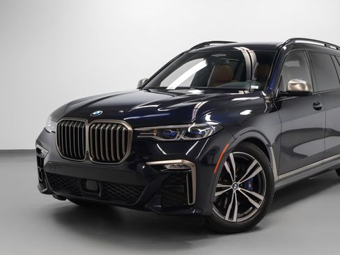 Used 2022 BMW X7 M50i AWD/4WD image 7