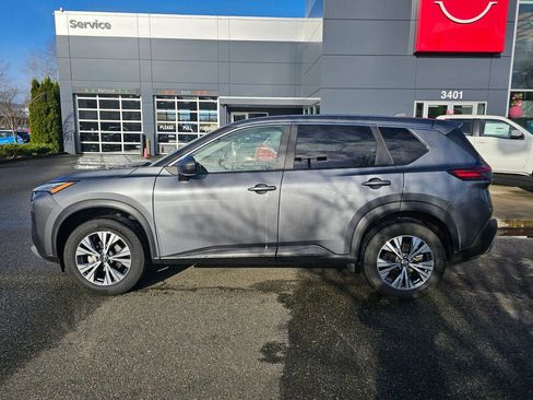 Used 2023 Nissan Rogue SV image 8