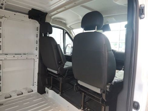 New 2025 RAM ProMaster 1500 w/ Convenience Group FWD image 18