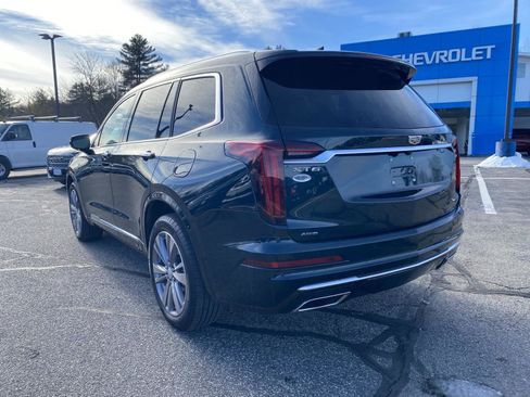 Used 2025 Cadillac XT6 Premium Luxury image 5