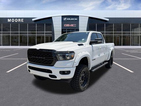 Used 2022 RAM 1500 Big Horn w/ Night Edition AWD/4WD image 7