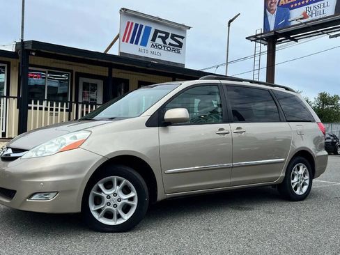 Used 2006 Toyota Sienna XLE Limited AWD/4WD image 1