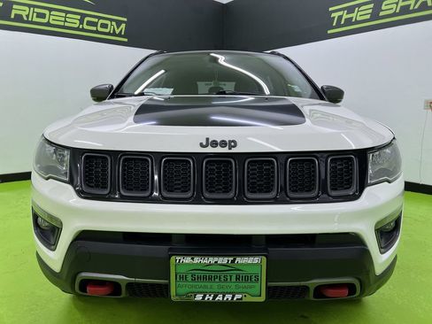 Used 2018 Jeep Compass Trailhawk w/ Cold Weather Group AWD/4WD image 3