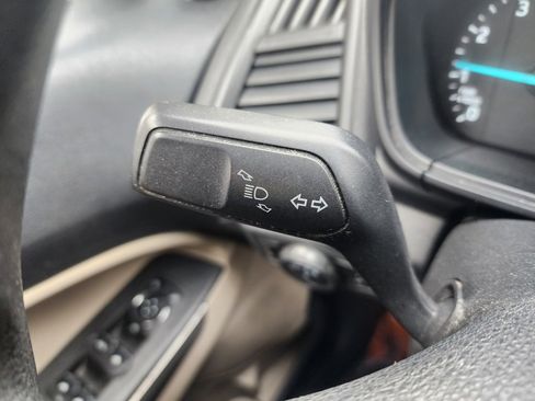 Used 2018 Ford EcoSport S image 27