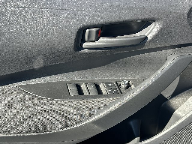 Used 2023 Toyota Corolla LE FWD image 21