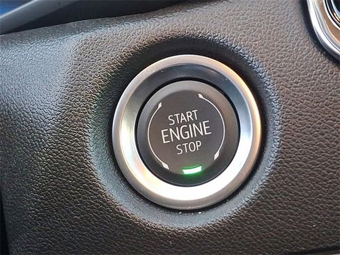 Used 2025 Chevrolet Colorado Trail Boss image 22