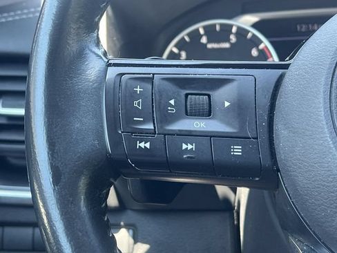 Used 2023 Nissan Rogue SV w/ SV Premium B Package FWD image 29