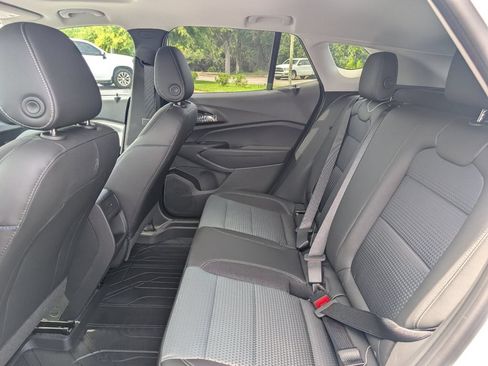 New 2026 Chevrolet Trax LT w/ Sunroof Package FWD image 31