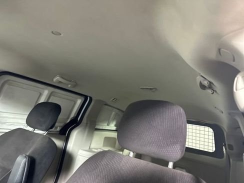 Used 2014 RAM C/V Tradesman image 12