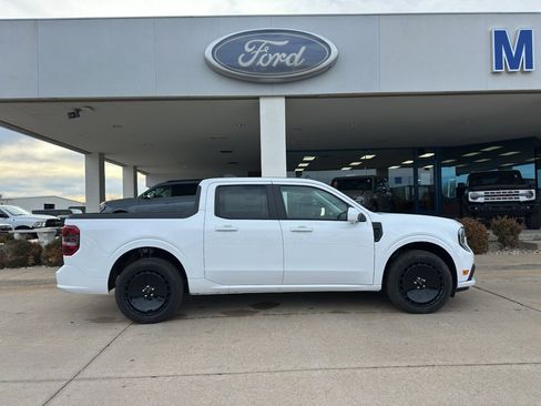 New 2025 Ford Maverick Lobo image 7