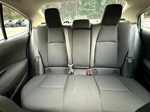 Used 2021 Toyota Corolla LE image 26