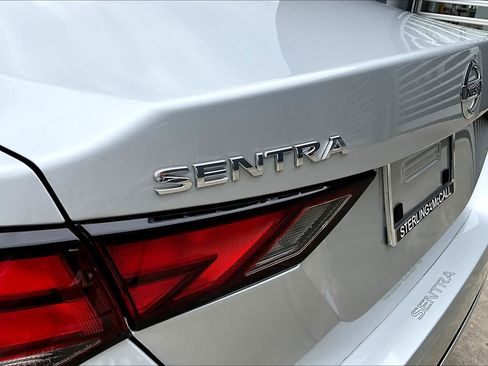 Used 2021 Nissan Sentra S FWD image 29