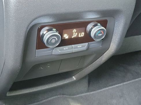 Used 2026 Buick Enclave Preferred image 21