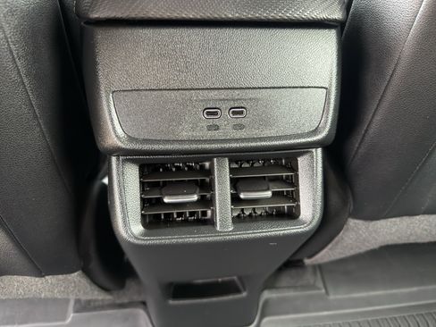 Used 2026 Chevrolet Equinox LT w/ Convenience Package II image 43