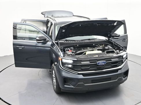 New 2025 Ford Expedition Active image 37